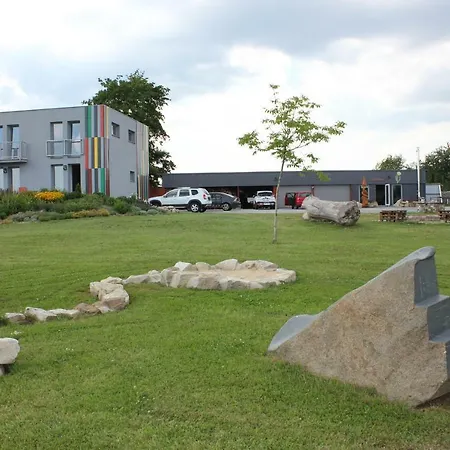 Penzion Na Samotách Appartamento *