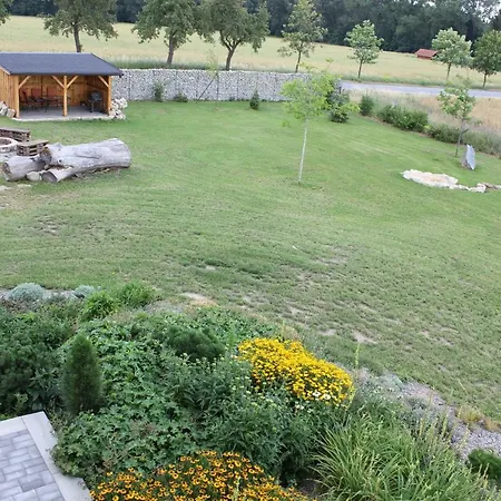 Appartamento Penzion Na Samotách *