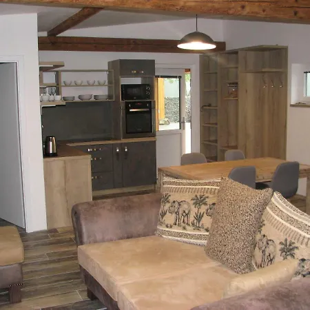 Penzion Na Samotách Appartamento *